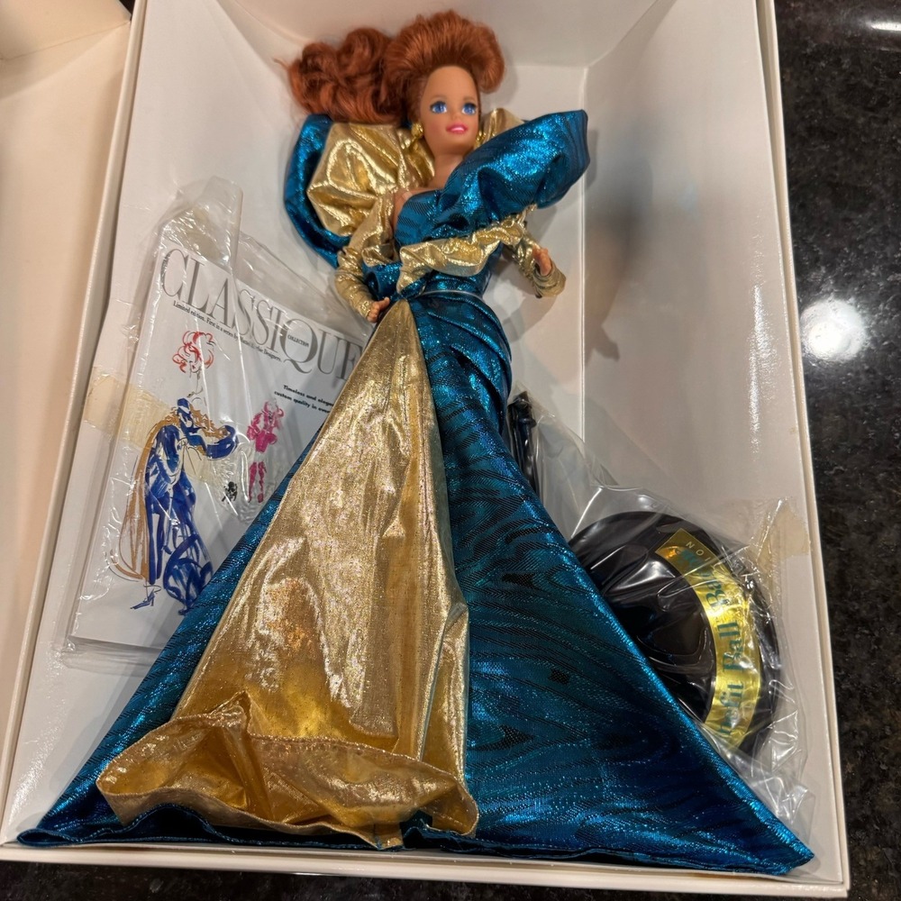 1992 Mattel Classique Collection  BENEFIT BALL Barbie Fashion Doll